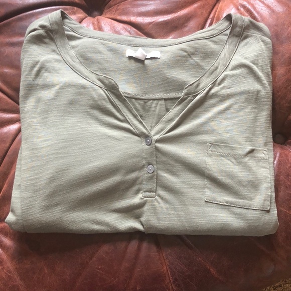 American Eagle Top - Picture 2 of 3